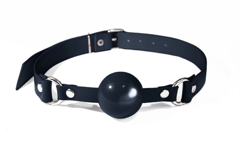Кляп силиконовый Feral Feelings Silicon Ball Gag Black/Black, черный ремешок, черный шарик